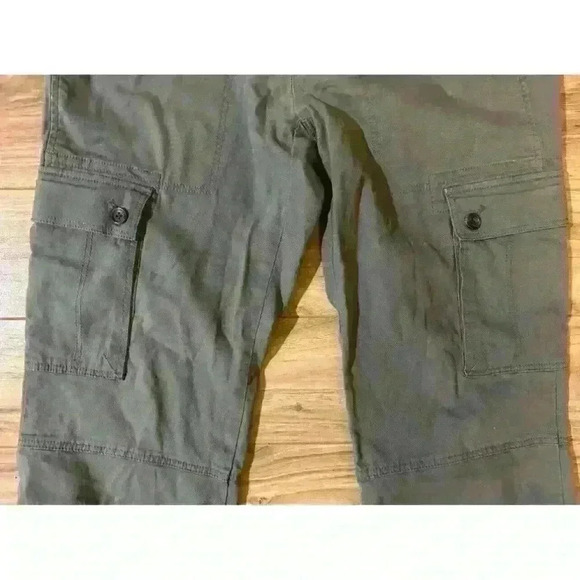 Banana Republic Pants Womens Size 6 Cargo Khaki Capri Martin Fit - Picture 2 of 6
